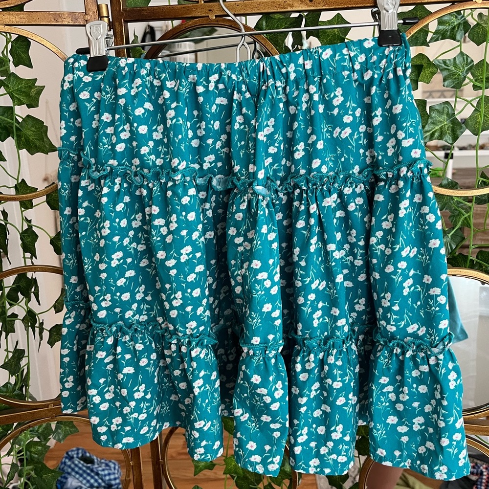PacSun floral mini skirt